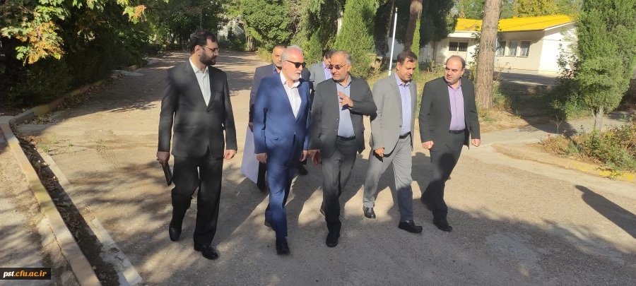 بازدید مسئولین استان از مرکز شهید مطهری شیراز 6
