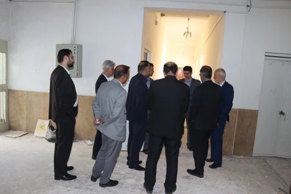 بازدید مسئولین استان از مرکز شهید مطهری شیراز 9