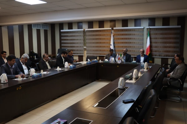 بازدید مسئولین استان از مرکز شهید مطهری شیراز 10