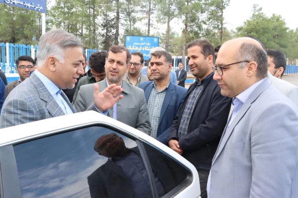  بازدید مسئولین استانی و کشوری از مرکز شهید مطهری شیراز 4