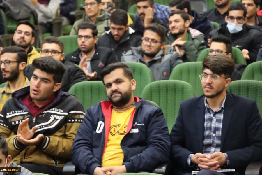 گزارش تصویری آیین گرامیداشت روز دانشجو
 10