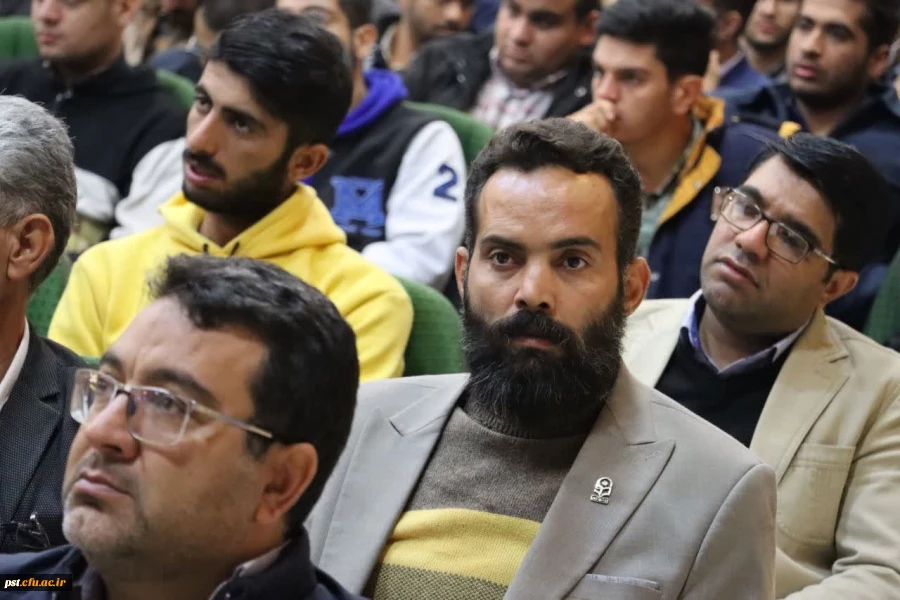 گزارش تصویری آیین گرامیداشت روز دانشجو
 5