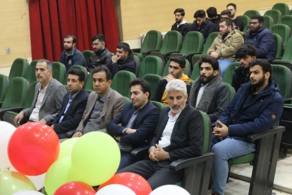 جلسه هم اندیشی و پرسش و پاسخ دانشجویان با مدیران محترم گروه های آموزشی و معاون آموزشی پردیس 3