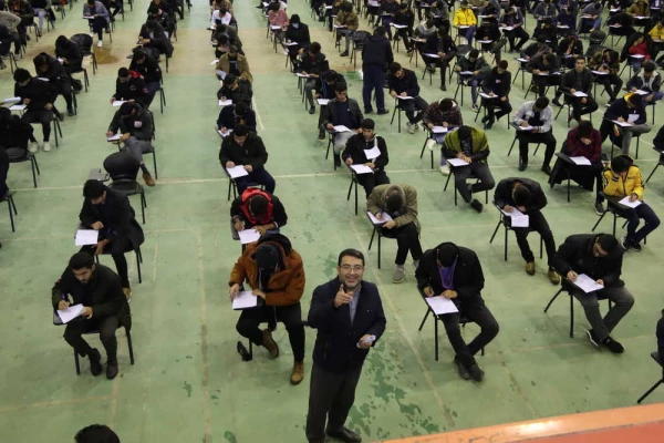 گزارش تصویری  امتحانات نیمسال اول سال تحصیلی ۱۴۰۲_ ۱۴۰۱ مرکز شهید مطهری شیراز 9