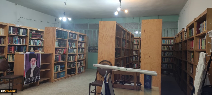 3خرید بیش از  400 عنوان کتاب برای کتابخانه 4