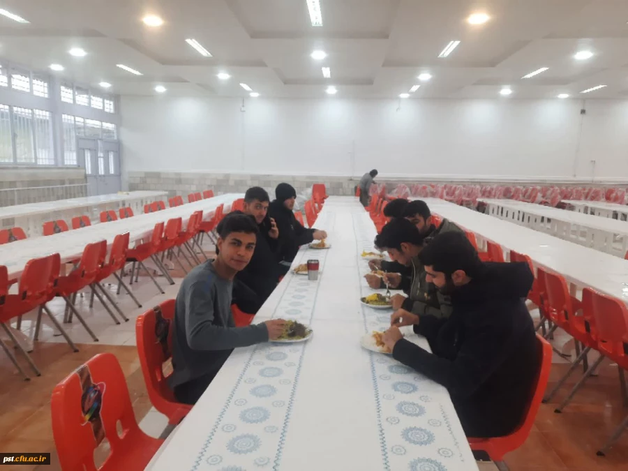 10خرید میز و صندلی و تجهیز سلف شهید احمدی روشن 6