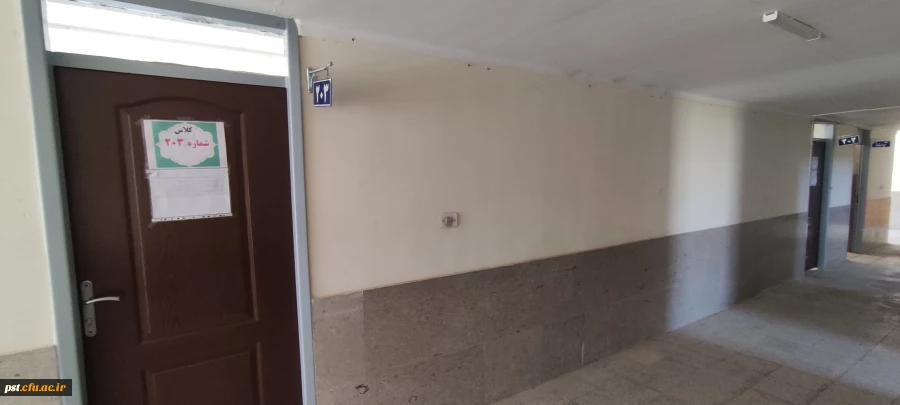 16تهیه و نصب درب کلاس های آموزشی 7