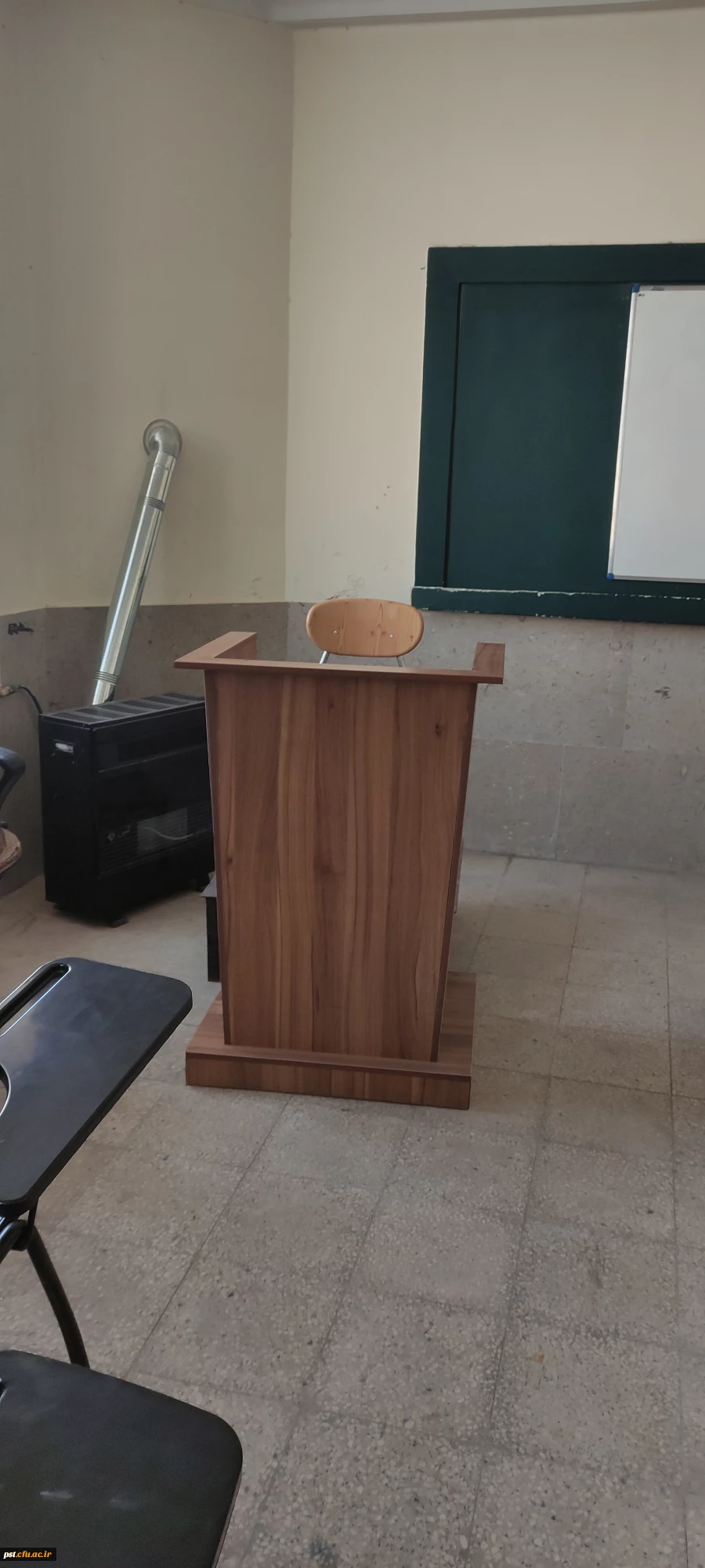 17تهیه بیش از 420 صندلی آموزشی، 10 صندلی استاد  و 10 تریبون استاد آموزشی 2 13