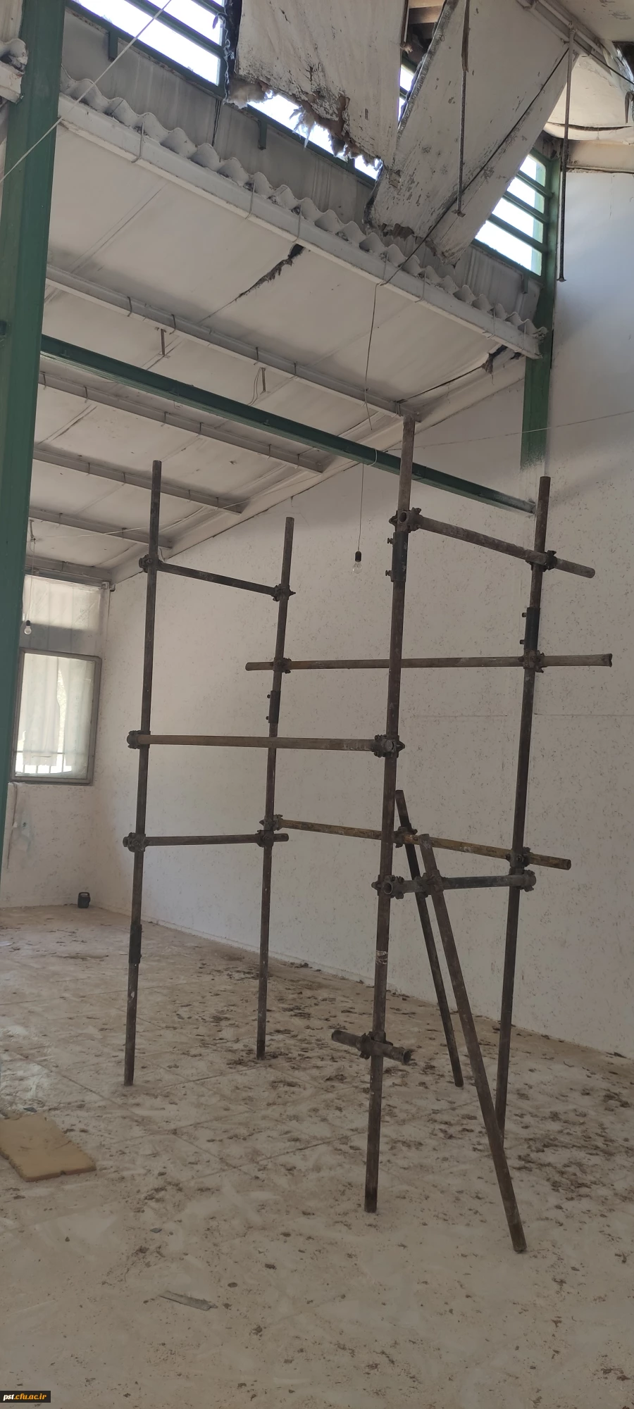 32ساخت کارگاه رایانه 3 و 4 با بیش از 30 دستگاه رایانه 2