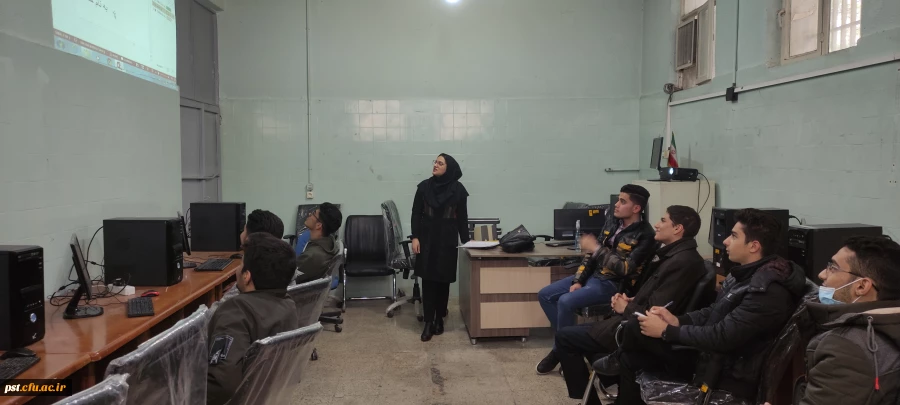 32ساخت کارگاه رایانه 3 و 4 با بیش از 30 دستگاه رایانه 5