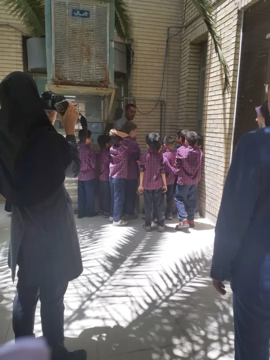 دانشجو معلم عزیز سینا رجایی رشته آموزش ابتدایی