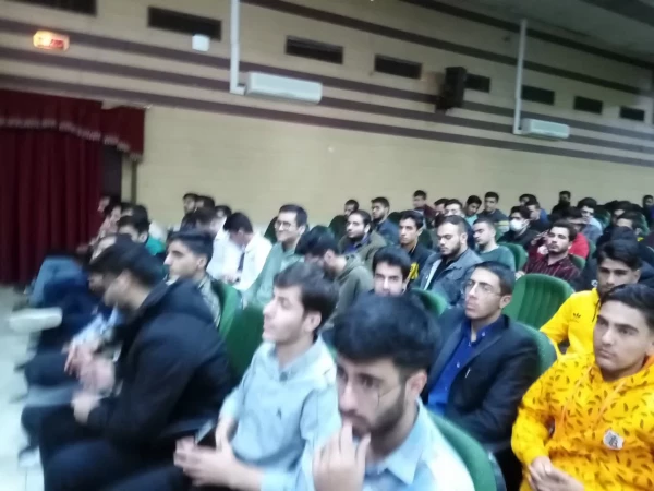 جلسه توجیهی آیین نامه آموزشی در واحد دانشگاهی شهید مطهری شیراز