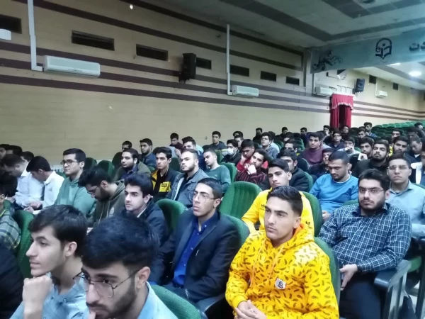 جلسه توجیهی آیین نامه آموزشی در واحد دانشگاهی شهید مطهری شیراز