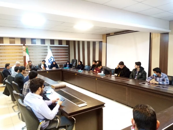 نشست مدیران محترم گروه و مسئولین آموزش با نماینده دانشجویان