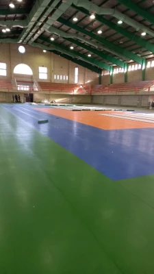 پایان نصب کف پوش سالن ورزشی