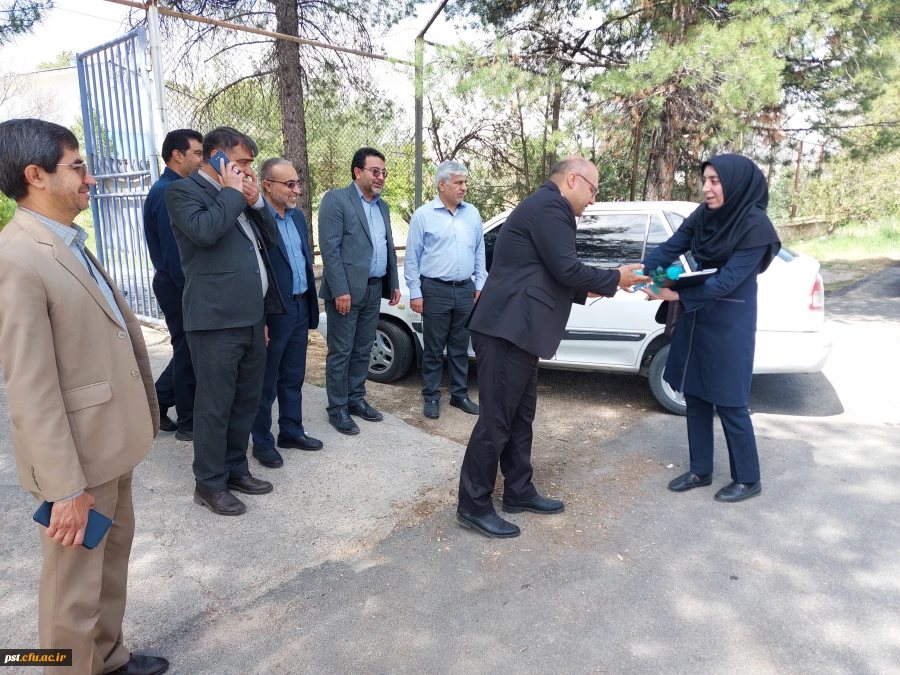 تقدیر از اساتید و اعضای هیئت علمی دانشگاه فرهنگیان واحد شهید مطهری شیراز به مناسبت روز معلم و (بزرگداشت سالروز شهادت استاد شهید مطهری) 2