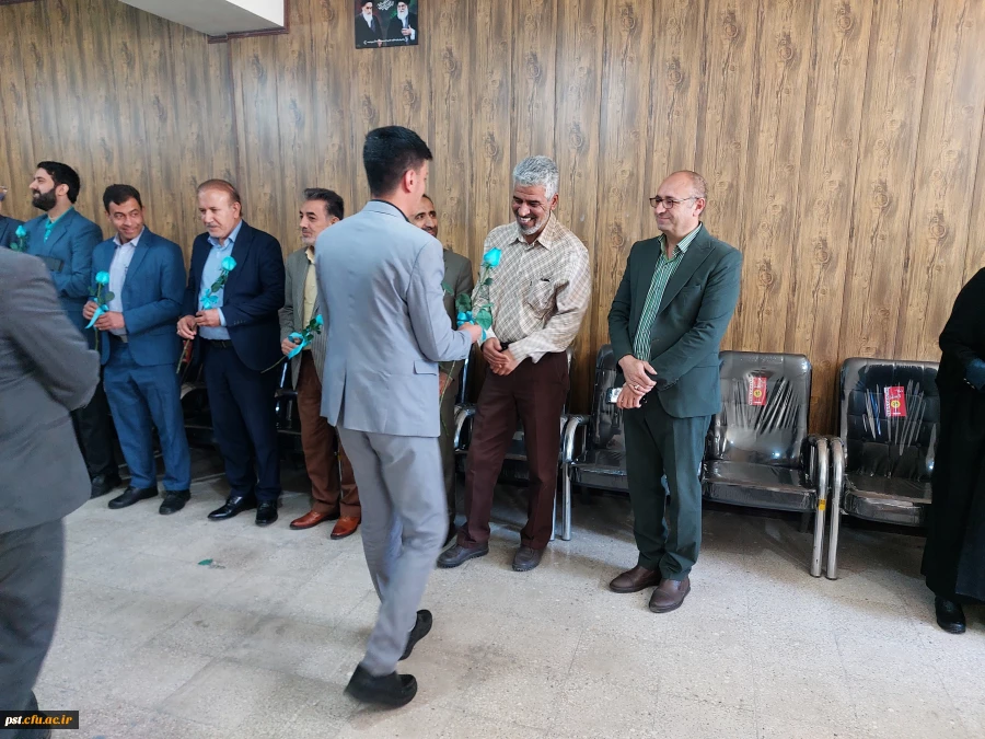 تقدیر از اساتید و اعضای هیئت علمی دانشگاه فرهنگیان واحد شهید مطهری شیراز به مناسبت روز معلم و (بزرگداشت سالروز شهادت استاد شهید مطهری) 2