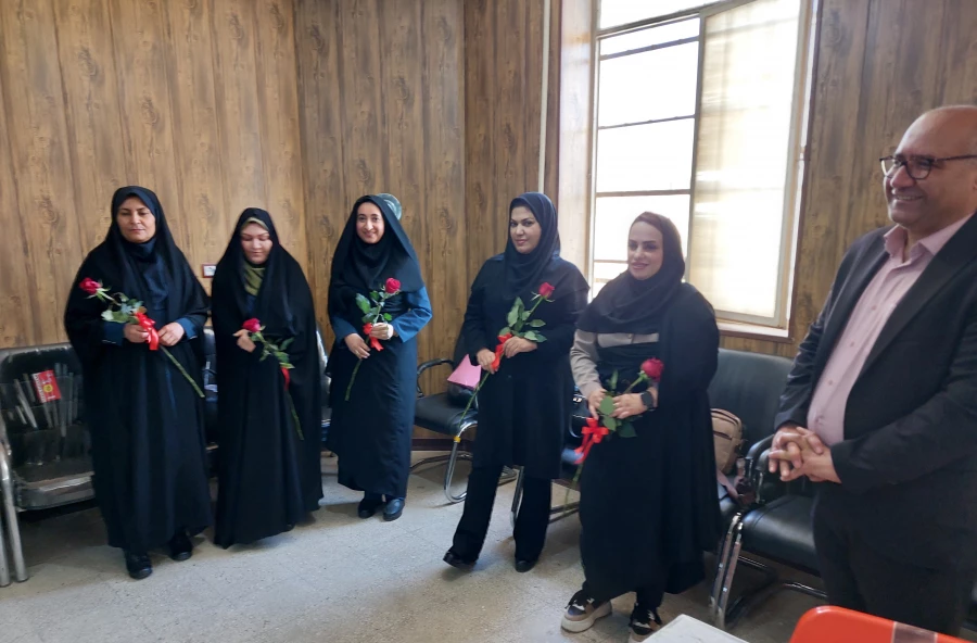 تقدیر از اساتید و اعضای هیئت علمی دانشگاه فرهنگیان واحد شهید مطهری شیراز به مناسبت روز معلم و (بزرگداشت سالروز شهادت استاد شهید مطهری)