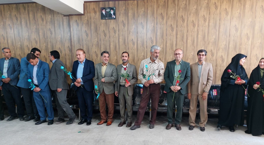 تقدیر از اساتید و اعضای هیئت علمی دانشگاه فرهنگیان واحد شهید مطهری شیراز به مناسبت روز معلم و (بزرگداشت سالروز شهادت استاد شهید مطهری)