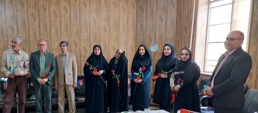 تقدیر از اساتید و اعضای هیئت علمی دانشگاه فرهنگیان واحد شهید مطهری شیراز به مناسبت روز معلم و (بزرگداشت سالروز شهادت استاد شهید مطهری)