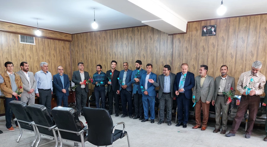 تقدیر از اساتید و اعضای هیئت علمی دانشگاه فرهنگیان واحد شهید مطهری شیراز به مناسبت روز معلم و (بزرگداشت سالروز شهادت استاد شهید مطهری)