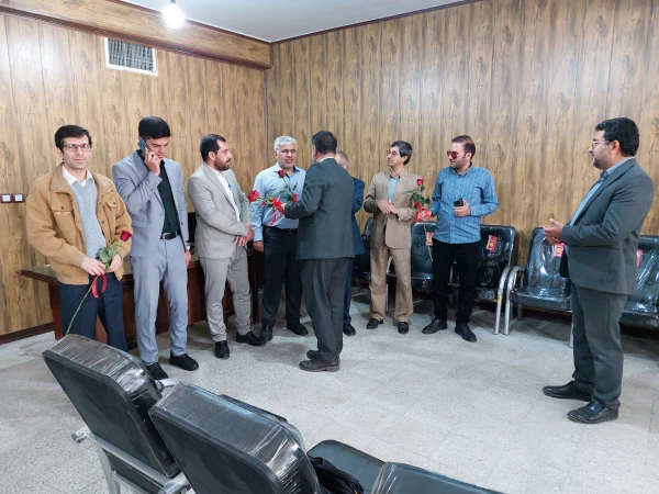 تقدیر از اساتید و اعضای هیئت علمی دانشگاه فرهنگیان واحد شهید مطهری شیراز به مناسبت روز معلم و (بزرگداشت سالروز شهادت استاد شهید مطهری)