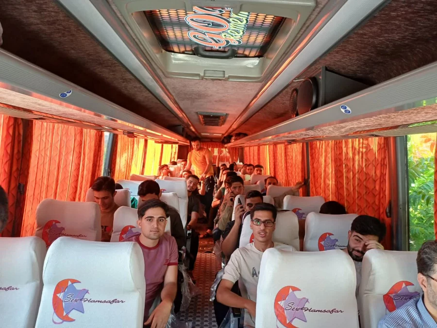 اعزام کاروان زیارتی شهدای خدمت از واحد دانشگاهی شهید مطهری شیراز به مقصد مشهد مقدس