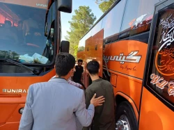اعزام کاروان زیارتی شهدای خدمت از واحد دانشگاهی شهید مطهری شیراز به مقصد مشهد مقدس