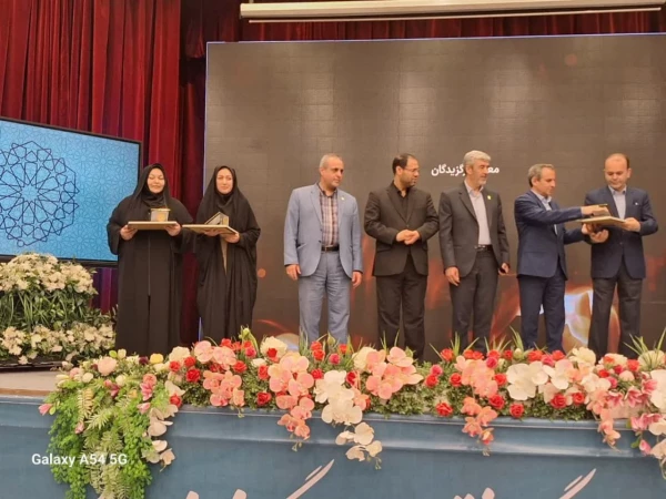 درخشش دانشگاه فرهنگیان فارس در دوازدهمین جشنواره ملی پژوهش و فناوری دانشگاه فرهنگیان