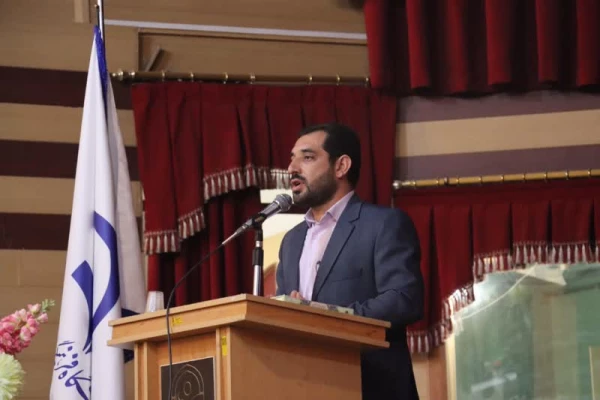 کارگاه پیشگیری از آسیب های اجتماعی در واحد شهید مطهری شیراز برگزار گردید.
 6