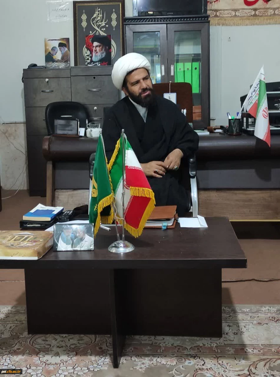 جلسه مسئولین واحد دانشگاهی شهید مطهری در دفتر امام جمعه محترم شهرستان زرقان برگزار گردید. 2