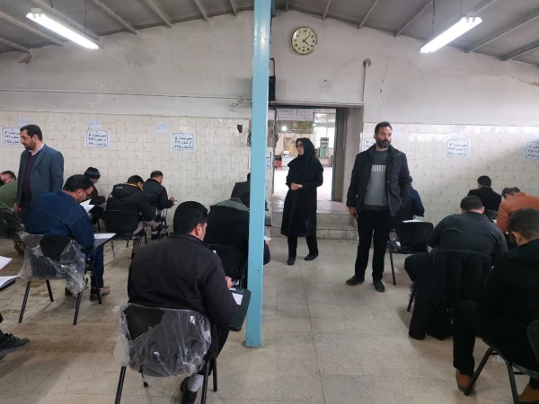 آزمون مهارت آموزان پودمان سری یازدهم آموزگار ابتدایی و استثنایی برادران در سالن امتحانات واحد شهید مطهری شیراز برگزار شد. 7