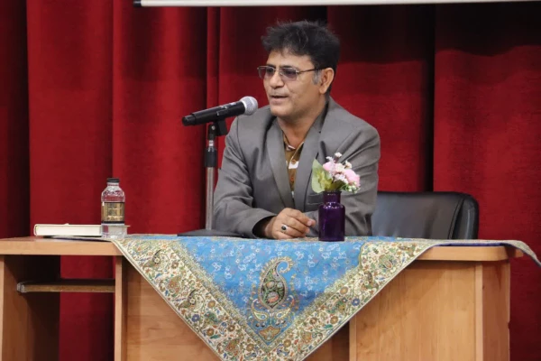 مراسم گرامیداشت روز روانشناس و مشاور با حضور دانشجویان رشته مشاوره و امور تربیتی دانشگاه فرهنگیان فارس و مسئولین محترم دانشگاه فرهنگیان فارس در روز سه شنبه مورخ ۹ اردیبهشت ماه ۱۴۰۴ در سالن اجتماعات واحد شهید مطهری شیراز برگزار شد. 6