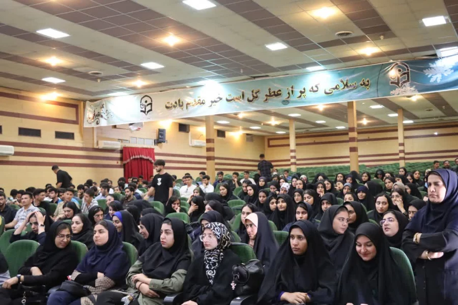 مراسم گرامیداشت روز روانشناس و مشاور با حضور دانشجویان رشته مشاوره و امور تربیتی دانشگاه فرهنگیان فارس و مسئولین محترم دانشگاه فرهنگیان فارس در روز سه شنبه مورخ ۹ اردیبهشت ماه ۱۴۰۴ در سالن اجتماعات واحد شهید مطهری شیراز برگزار شد. 10