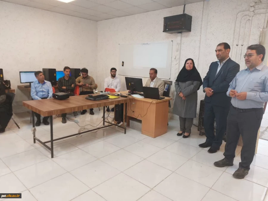 کارگاه آموزشی اکسل ویژه کارشناسان و کارشناس مسئولان در واحد شهید مطهری شیراز برگزار شد.
 4