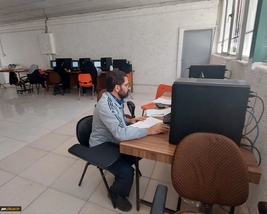 کارگاه آموزشی اکسل ویژه کارشناسان و کارشناس مسئولان در واحد شهید مطهری شیراز برگزار شد.
 7