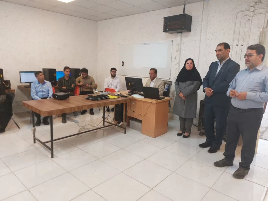 کارگاه آموزشی اکسل ویژه کارشناسان و کارشناس مسئولان در واحد شهید مطهری شیراز برگزار شد. 5