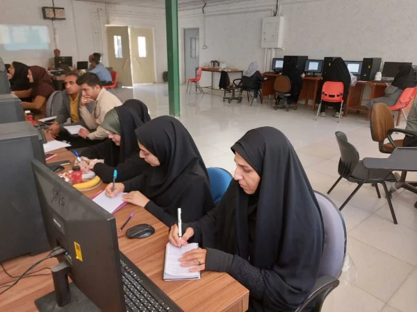 کارگاه آموزشی اکسل ویژه کارشناسان و کارشناس مسئولان در واحد شهید مطهری شیراز برگزار شد. 6