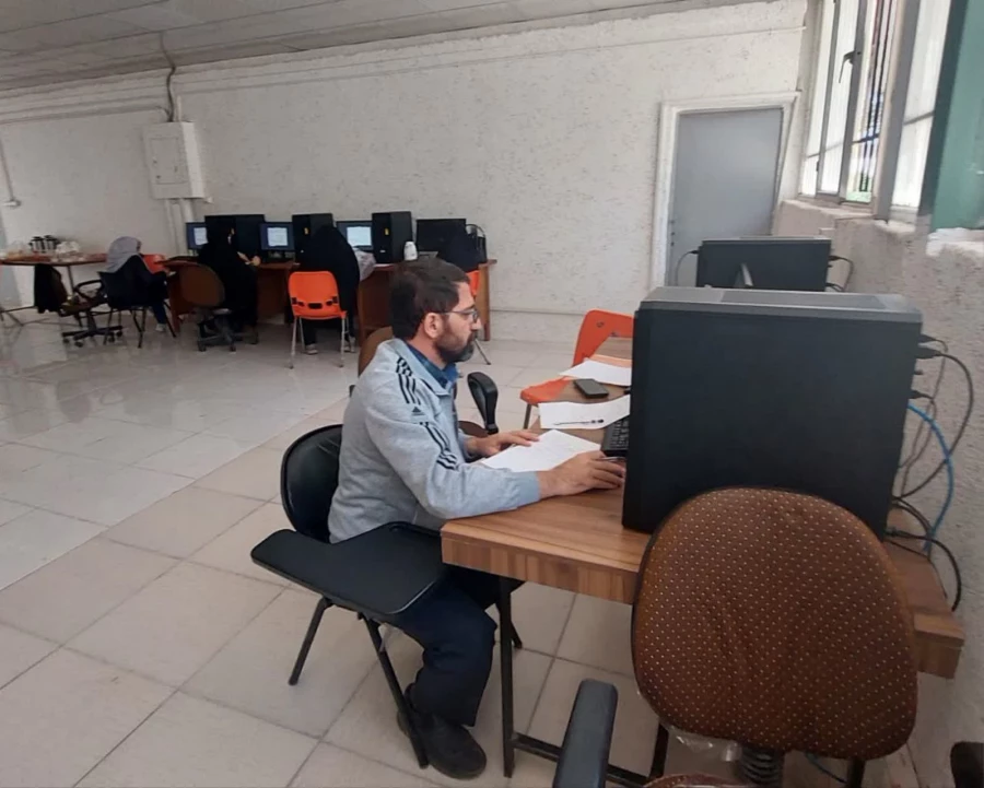 کارگاه آموزشی اکسل ویژه کارشناسان و کارشناس مسئولان در واحد شهید مطهری شیراز برگزار شد. 9