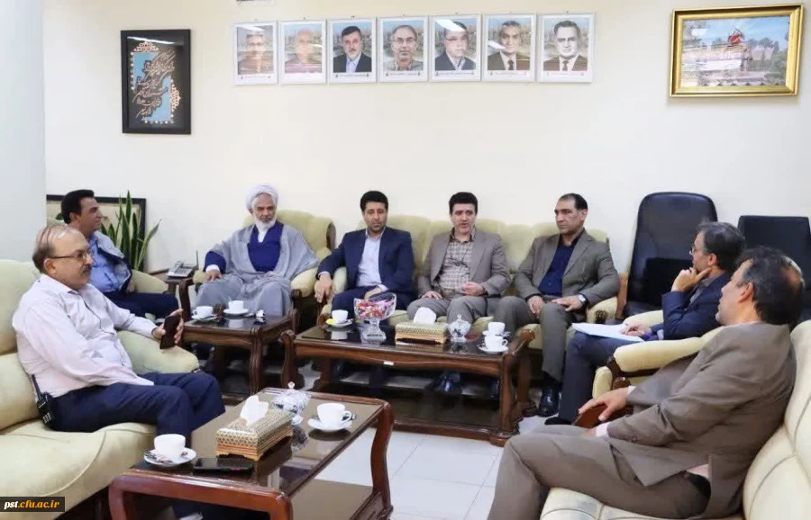 دیدار مسئولان دانشگاه فرهنگیان فارس با مدیرعامل پالایشگاه شیراز؛ بررسی راهکارهای توسعه همکاری های دوجانبه