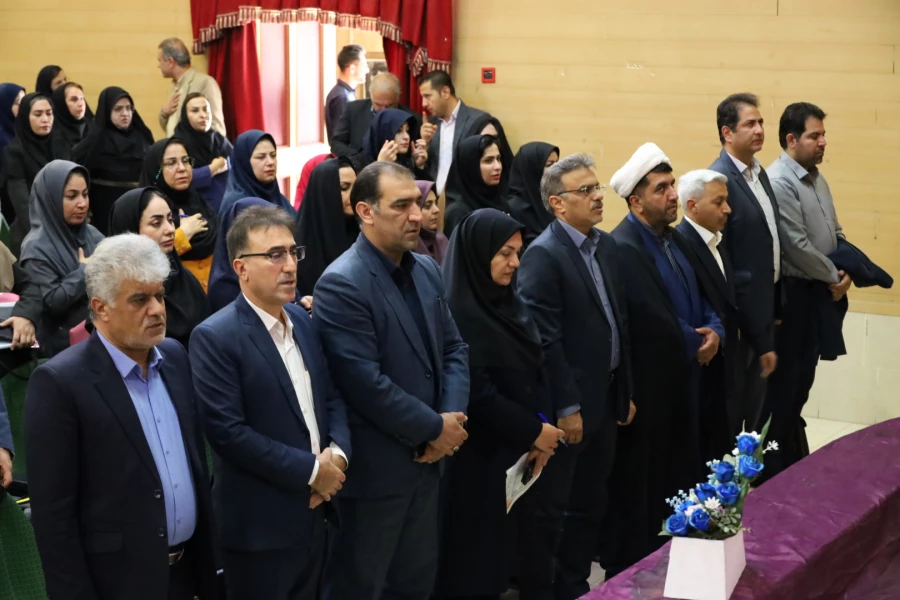 آیین افتتاحیه دوره چهار روزه توانمندسازی منابع انسانی با حضور سرگروه های آموزشی، کارشناسان، راهبران و مدیران دوره ابتدایی در دانشگاه فرهنگیان واحد شهید مطهری شیراز 3