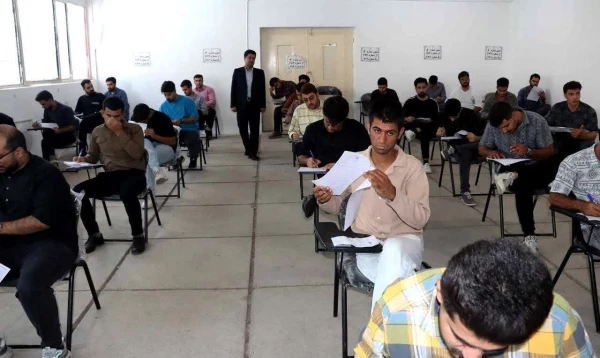 بازدید سرپرست دانشگاه فرهنگیان فارس از محل برگزاری امتحانات پایان ترم واحد شهید مطهری  8