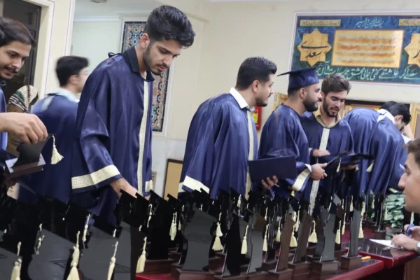 برگزاری مراسم آیین دانش آموختگی دانشجویان ورودی 1400 پردیس و واحدهای دانشگاهی برادران دانشگاه فرهنگیان فارس  7