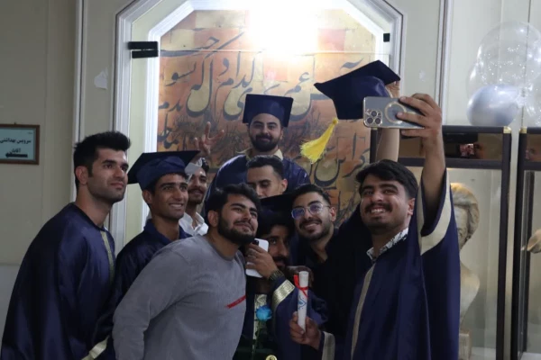 برگزاری مراسم آیین دانش آموختگی دانشجویان ورودی 1400 پردیس و واحدهای دانشگاهی برادران دانشگاه فرهنگیان فارس  12