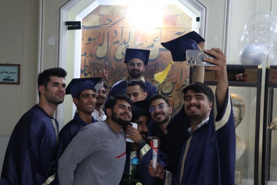 برگزاری مراسم آیین دانش آموختگی دانشجویان ورودی 1400 پردیس و واحدهای دانشگاهی برادران دانشگاه فرهنگیان فارس  12