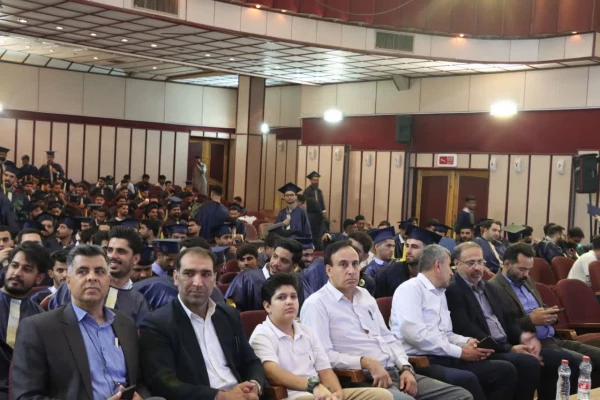 برگزاری مراسم آیین دانش آموختگی دانشجویان ورودی 1400 پردیس و واحدهای دانشگاهی برادران دانشگاه فرهنگیان فارس  14