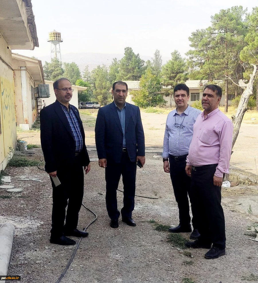 بازدید دکتر میر یونسی از واحد شهید مطهری شیراز در راستای آماده سازی برگزاری آزمون اصلح 11