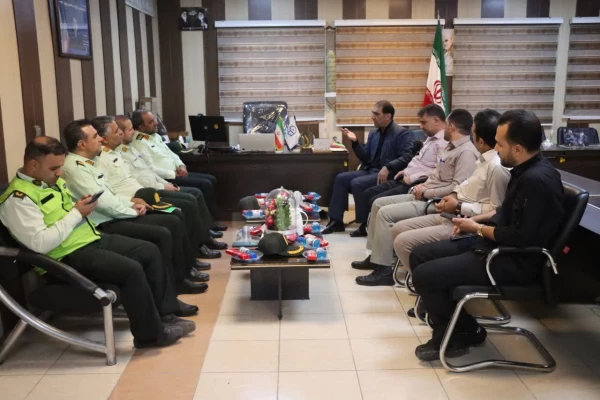 امنیت، آگاهی و مشارکت اجتماعی؛ فرماندهی انتظامی زرقان مهمان دانشگاه فرهنگیان شیراز در هفته ناجا 8