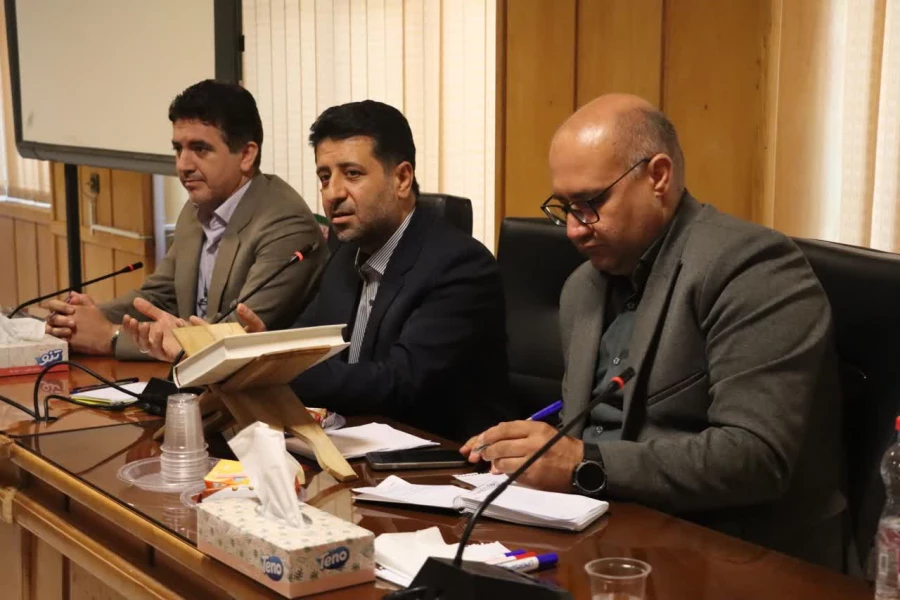 برگزاری نشست هم اندیشی سرپرست و برخی مسوولان دانشگاه فرهنگیان فارس با دبیران و اعضای شورای صنفی و رفاهی؛ تأکید بر ارتقاء سطح رفاهی و پیگیری مطالبات دانشجومعلمان 4