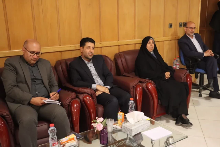 برگزاری نشست هم اندیشی سرپرست و برخی مسوولان دانشگاه فرهنگیان فارس با دبیران و اعضای شورای صنفی و رفاهی؛ تأکید بر ارتقاء سطح رفاهی و پیگیری مطالبات دانشجومعلمان 5